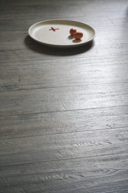 wood look porcelain tiles